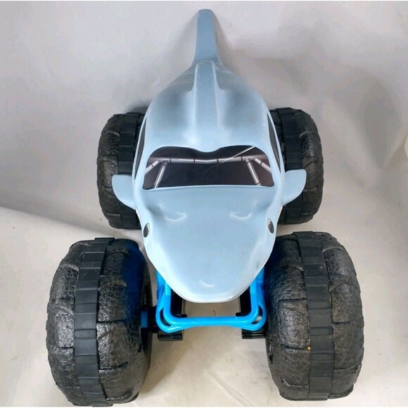 Monster Jam Megalodon Storm RC Monster Truck 16” No Remote Spin Master Terrain - Picture 5 of 16